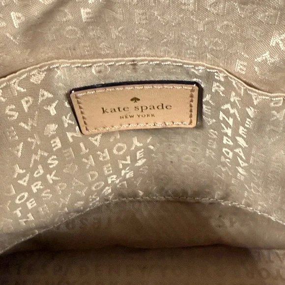 Kate Spade New York Wellesley Printed Hanna Crossbody Bag - Picture 8 of 12